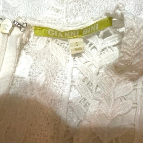 Ivory White Lace Long Sleeve Romper Fully Lined Size Small - Picture 6 of 8